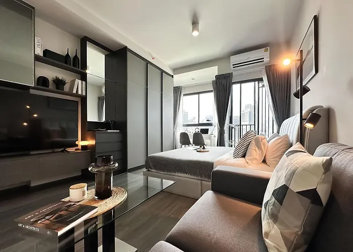 Refined High-rise 1br - Fast Wifi - Bts Phra Khanong Apartment Bangkok