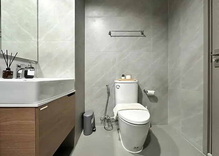 Refined High-rise 1br - Fast Wifi - Bts Phra Khanong Apartment Bangkok