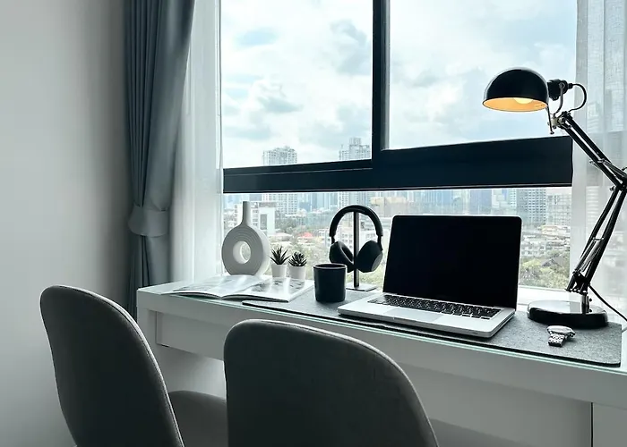 Refined High-rise 1br - Fast Wifi - Bts Phra Khanong * Bangkok